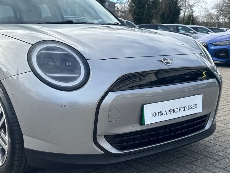 2024 (74) MINI COOPER 160kW SE Classic 54kWh 3dr Auto 5162029