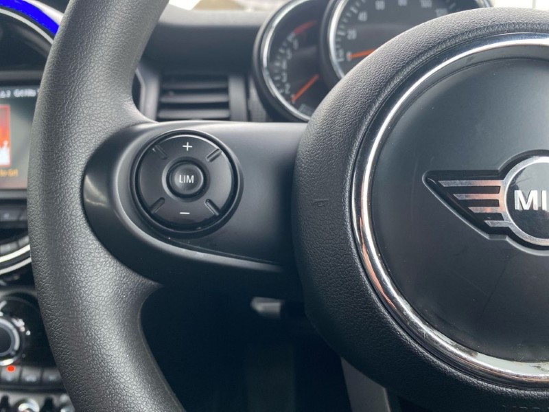 2019 (68) MINI CONVERTIBLE 1.5 Cooper II 2dr Auto 5087979