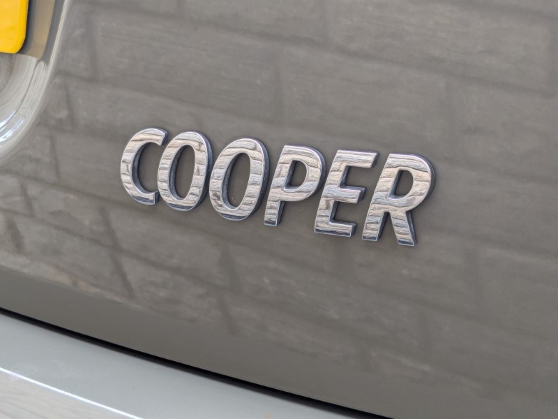 2019 (68) MINI CONVERTIBLE 1.5 Cooper II 2dr Auto 5072525