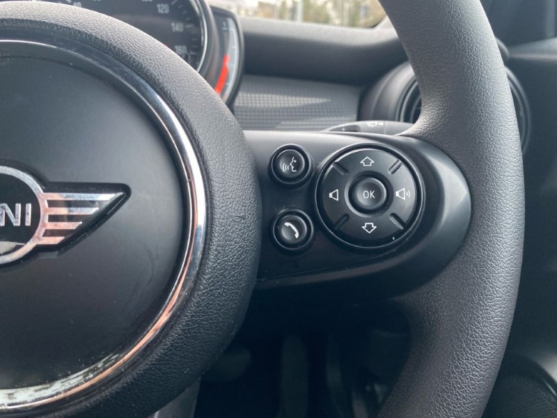 2019 (68) MINI CONVERTIBLE 1.5 Cooper II 2dr Auto 5087980