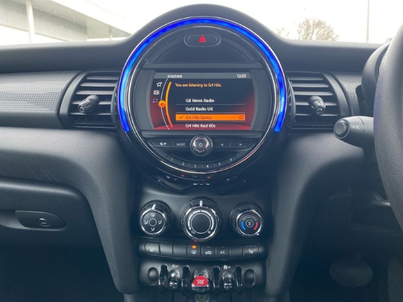 2019 (68) MINI CONVERTIBLE 1.5 Cooper II 2dr Auto 5087970