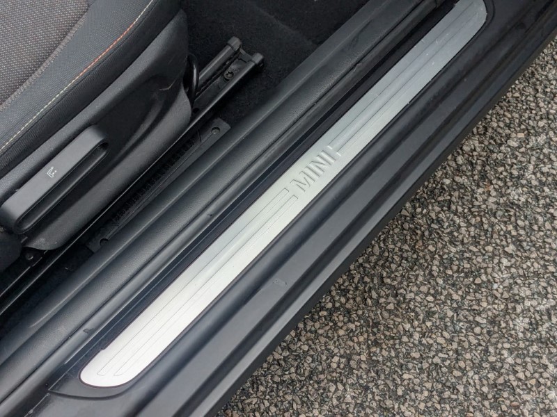 2019 (68) MINI CONVERTIBLE 1.5 Cooper II 2dr Auto 5072507