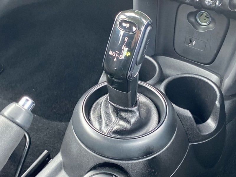 2019 (68) MINI CONVERTIBLE 1.5 Cooper II 2dr Auto 5087993