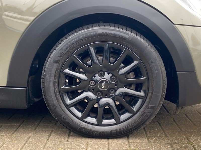 2019 (68) MINI CONVERTIBLE 1.5 Cooper II 2dr Auto 5087976