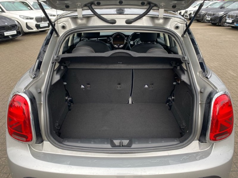 2023 (23) MINI HATCHBACK 1.5 Cooper Classic Premium Plus 5dr Auto 5115202