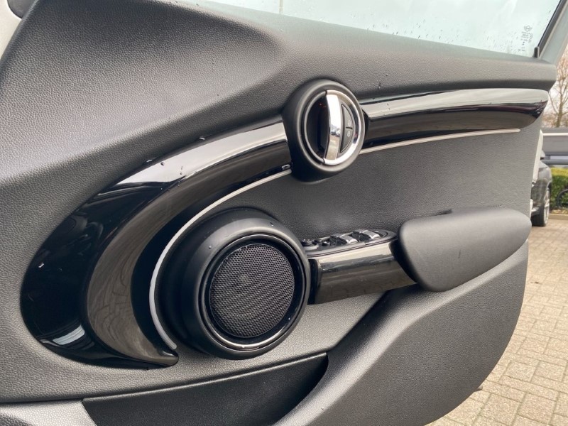 2023 (23) MINI HATCHBACK 1.5 Cooper Classic Premium Plus 5dr Auto 5115211