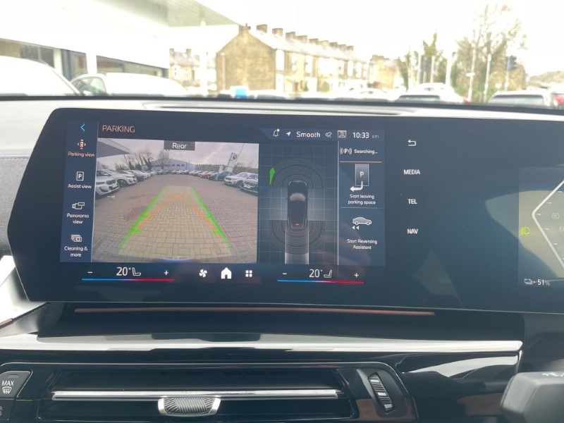 2024 (24) BMW iX2 150kW eDrive20 M Sport 65kWh 5dr Auto 5119812