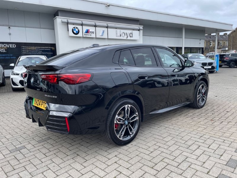 2024 (24) BMW iX2 150kW eDrive20 M Sport 65kWh 5dr Auto 5119831