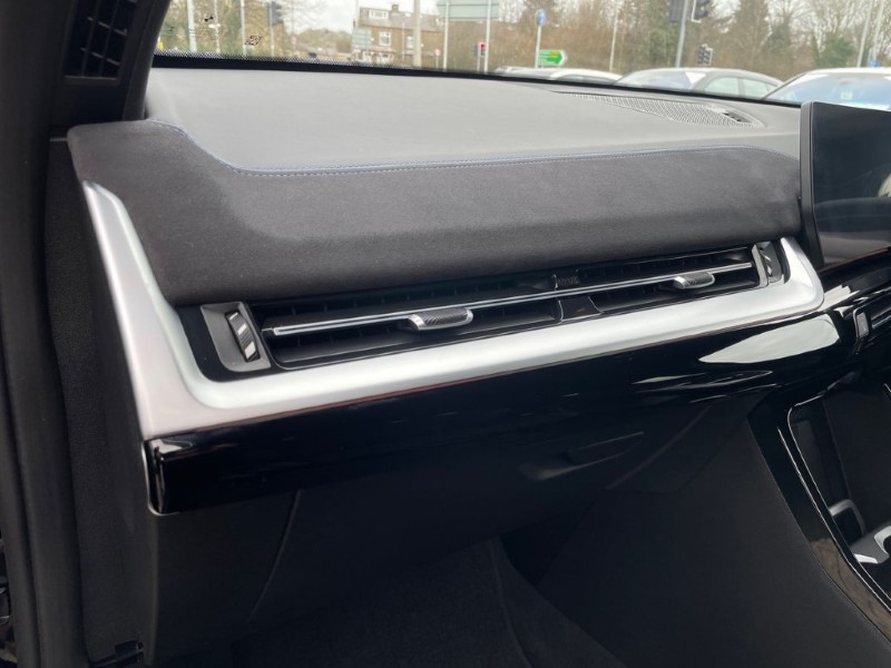 2024 (24) BMW iX2 150kW eDrive20 M Sport 65kWh 5dr Auto 5119817