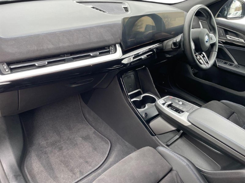 2024 (24) BMW iX2 150kW eDrive20 M Sport 65kWh 5dr Auto 5119792