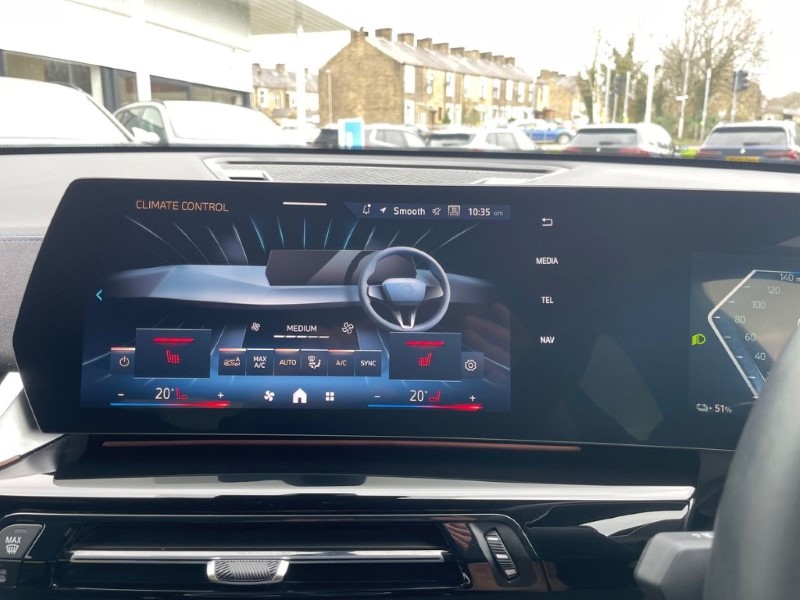 2024 (24) BMW iX2 150kW eDrive20 M Sport 65kWh 5dr Auto 5119814