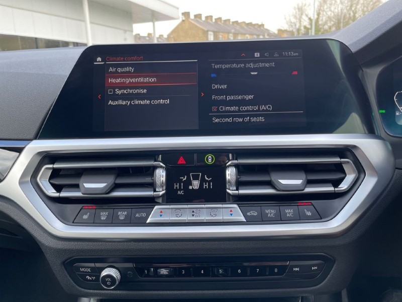 2022 (22) BMW 3 SERIES 330e Sport Pro 4dr Step Auto 5178518