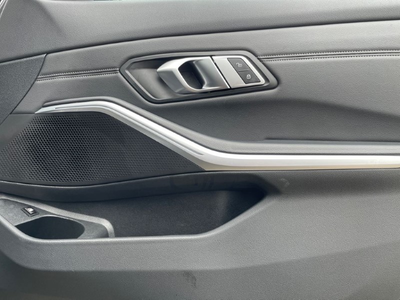 2022 (22) BMW 3 SERIES 330e Sport Pro 4dr Step Auto 5178510