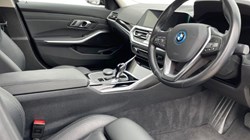 2022 (22) BMW 3 SERIES 330e Sport Pro 4dr Step Auto 5178495
