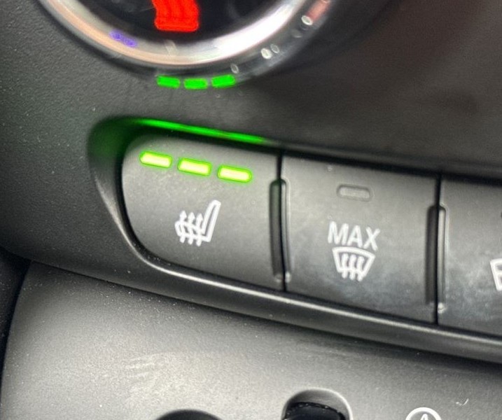 2020 (20) MINI CLUBMAN 1.5 Cooper Classic 6dr Auto 5249305