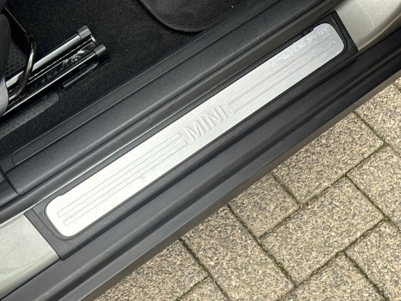 2020 (20) MINI CLUBMAN 1.5 Cooper Classic 6dr Auto 5249309