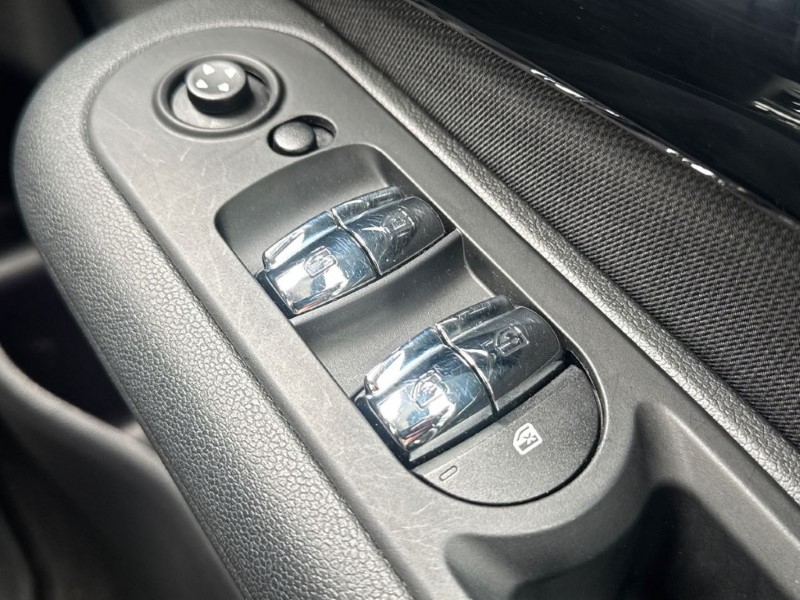 2020 (20) MINI CLUBMAN 1.5 Cooper Classic 6dr Auto 5249297