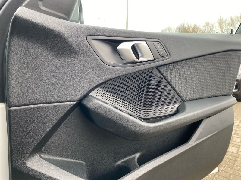 2024 (24) BMW 1 SERIES 116d SE 5dr Step Auto [Live Cockpit Professional] 5149402