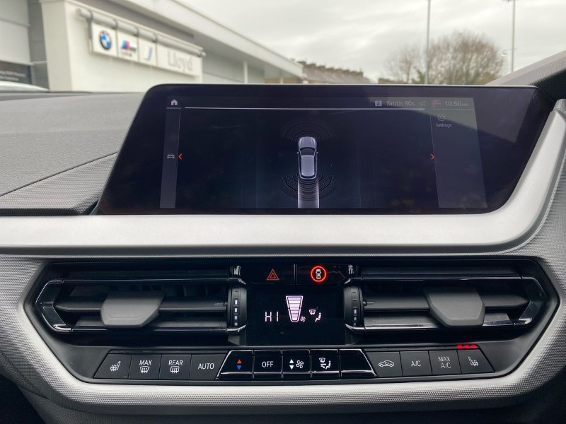 2024 (24) BMW 1 SERIES 116d SE 5dr Step Auto [Live Cockpit Professional] 5149408