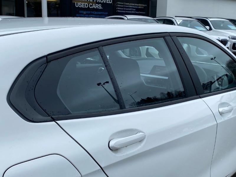 2024 (24) BMW 1 SERIES 116d SE 5dr Step Auto [Live Cockpit Professional] 5149429