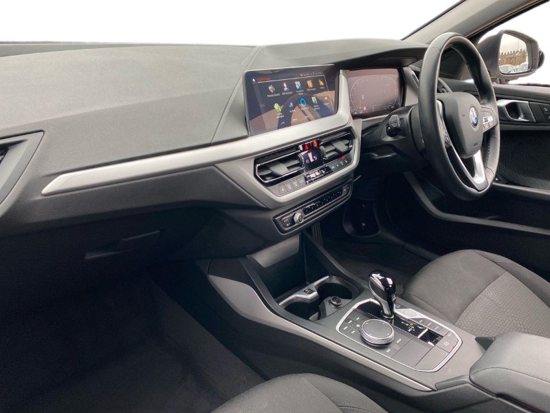 2024 (24) BMW 1 SERIES 116d SE 5dr Step Auto [Live Cockpit Professional] 5149388