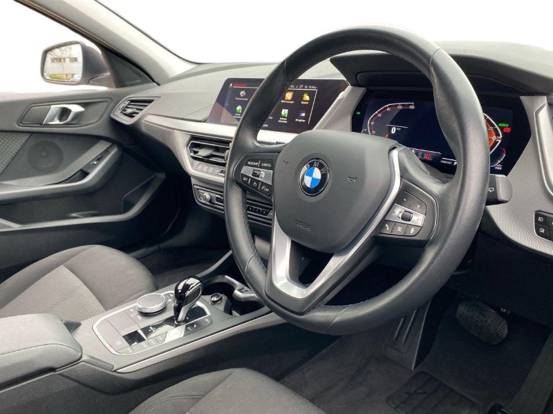 2024 (24) BMW 1 SERIES 116d SE 5dr Step Auto [Live Cockpit Professional] 5149387