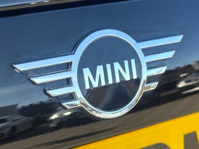 2023 (23) MINI HATCHBACK 1.5 Cooper Exclusive Premium 3dr Auto 5187040