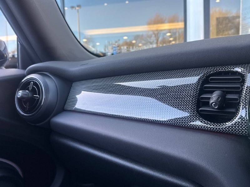 2023 (23) MINI HATCHBACK 1.5 Cooper Exclusive Premium 3dr Auto 5187029