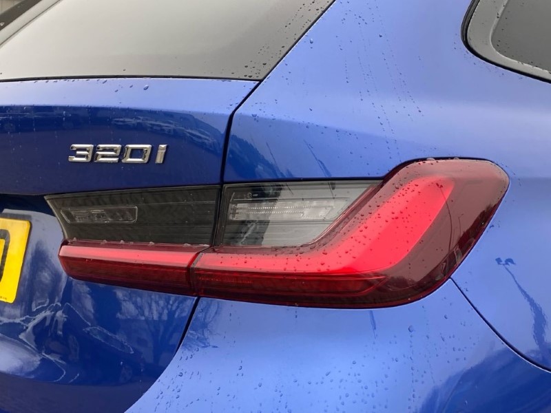 2022 (72) BMW 3 SERIES 320i M Sport 5dr Step Auto 5151284