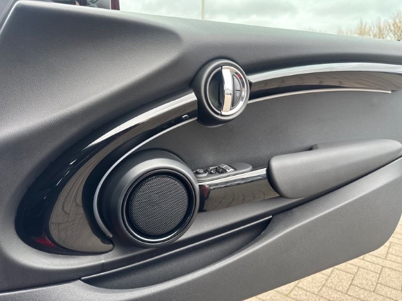 2023 (73) MINI HATCHBACK 1.5 Cooper Sport 3dr Auto 5162112