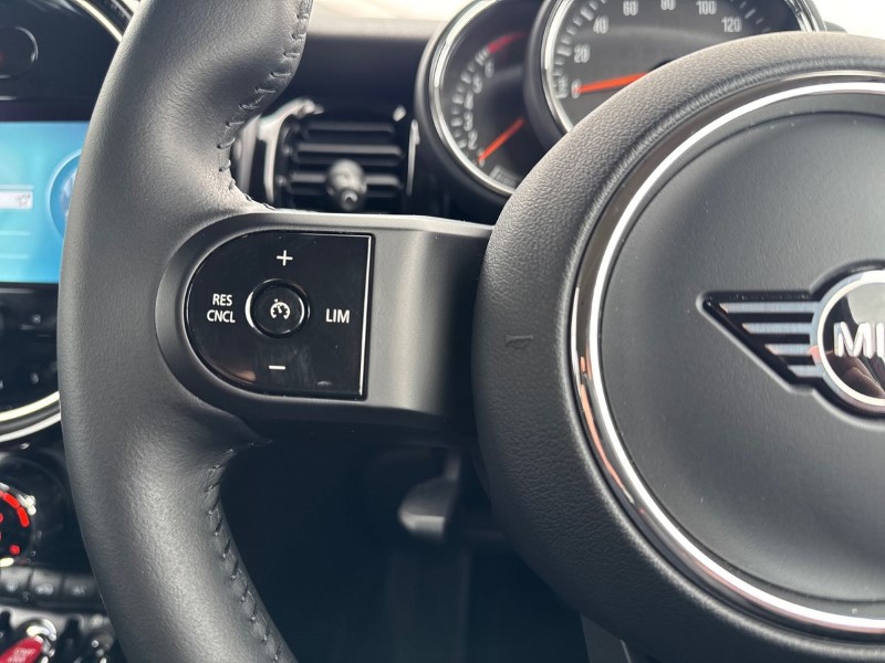 2022 (22) MINI HATCHBACK 1.5 Cooper Classic 5dr Auto 5182465