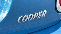 2022 (22) MINI HATCHBACK 1.5 Cooper Classic 3dr 5249363