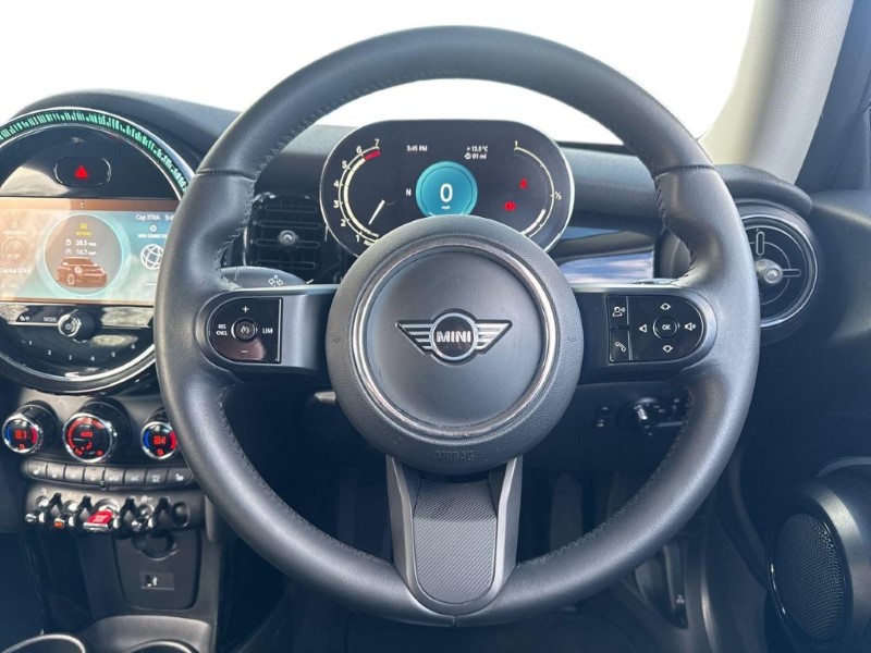 2022 (22) MINI HATCHBACK 1.5 Cooper Classic 3dr 5249326