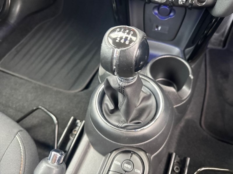 2020 (20) MINI HATCHBACK 1.5 Cooper Classic II 3dr 5162171