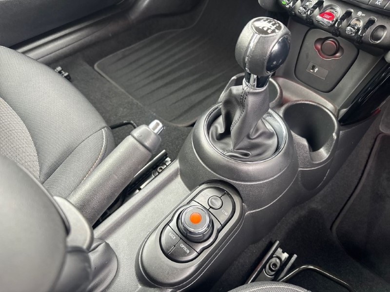 2020 (20) MINI HATCHBACK 1.5 Cooper Classic II 3dr 5162150