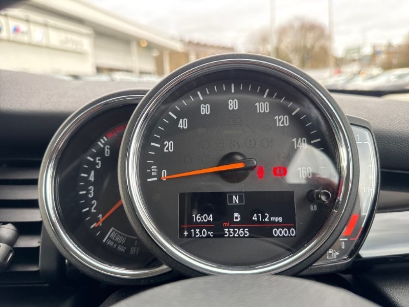 2020 (20) MINI HATCHBACK 1.5 Cooper Classic II 3dr 5162149