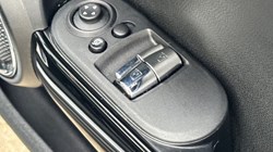 2020 (20) MINI HATCHBACK 1.5 Cooper Classic II 3dr 5162162