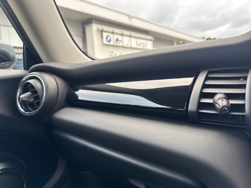 2020 (20) MINI HATCHBACK 1.5 Cooper Classic II 3dr 5162170