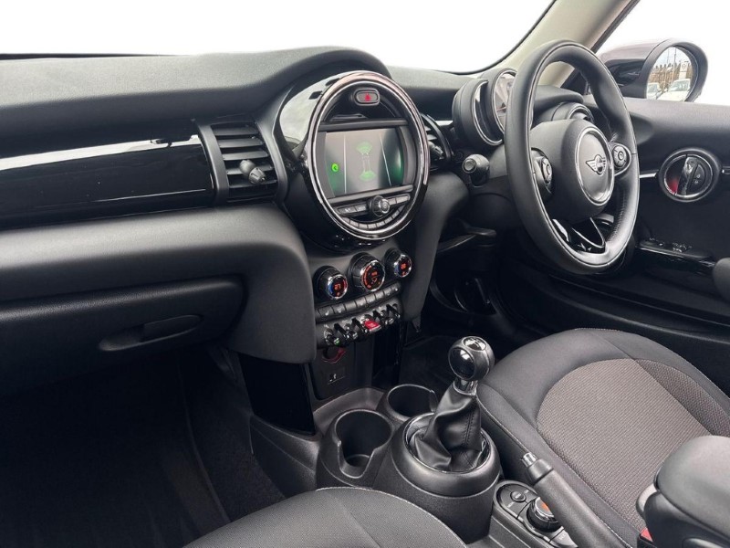 2020 (20) MINI HATCHBACK 1.5 Cooper Classic II 3dr 5162147