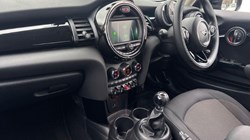 2020 (20) MINI HATCHBACK 1.5 Cooper Classic II 3dr 5162147