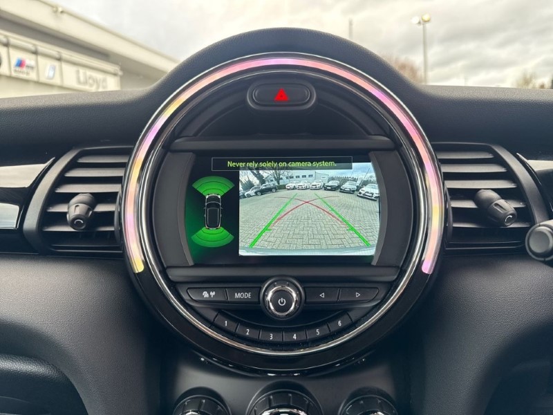 2020 (20) MINI HATCHBACK 1.5 Cooper Classic II 3dr 5162166