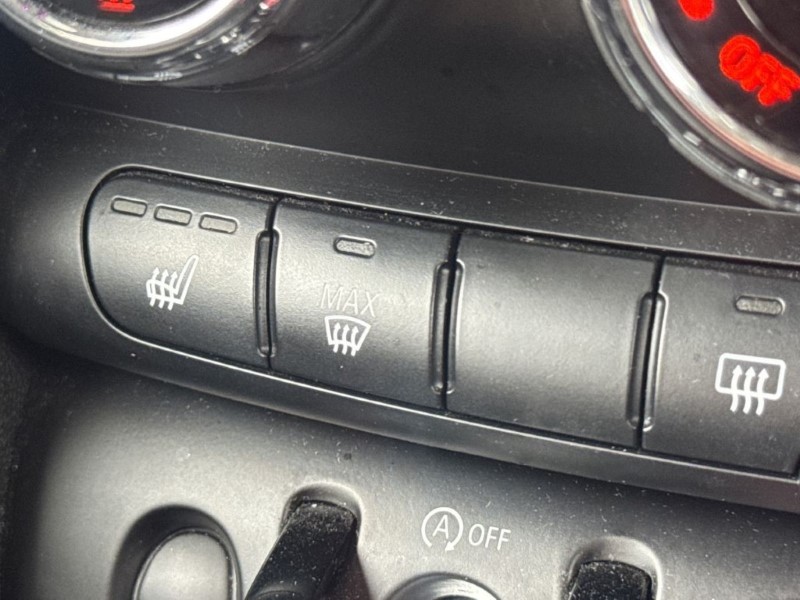 2020 (70) MINI HATCHBACK 1.5 Cooper Classic II 3dr Auto 5171256