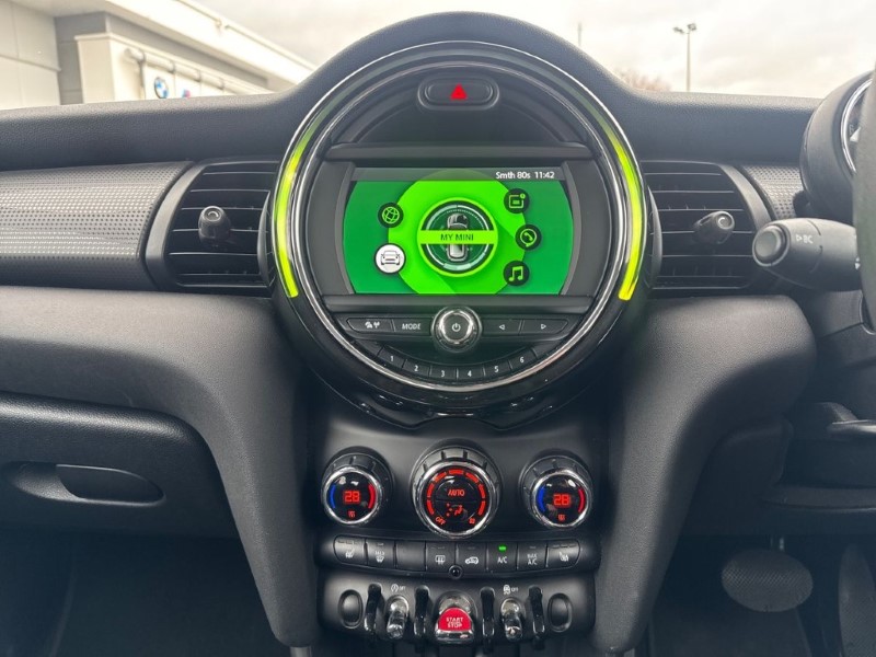 2020 (70) MINI HATCHBACK 1.5 Cooper Classic II 3dr Auto 5171252
