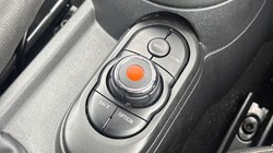 2020 (70) MINI HATCHBACK 1.5 Cooper Classic II 3dr Auto 5171259