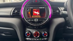 2020 (70) MINI HATCHBACK 1.5 Cooper Classic II 3dr Auto 5171235