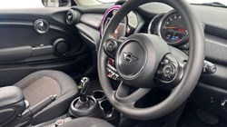 2020 (70) MINI HATCHBACK 1.5 Cooper Classic II 3dr Auto 5171233