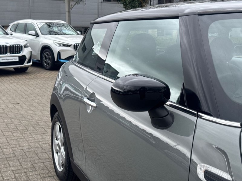 2020 (70) MINI HATCHBACK 1.5 Cooper Classic II 3dr Auto 5171272