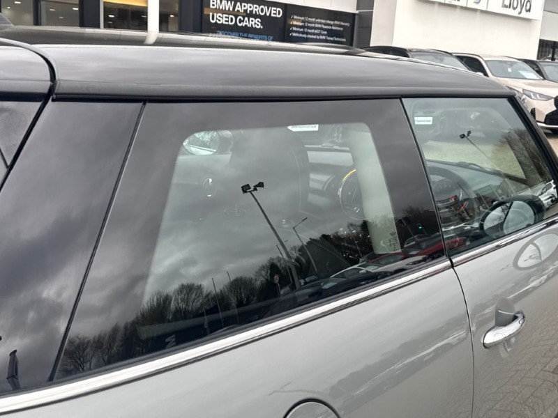 2020 (70) MINI HATCHBACK 1.5 Cooper Classic II 3dr Auto 5171273