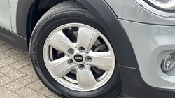 2020 (70) MINI HATCHBACK 1.5 Cooper Classic II 3dr Auto 5171266