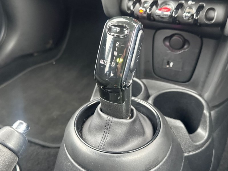 2020 (70) MINI HATCHBACK 1.5 Cooper Classic II 3dr Auto 5171258